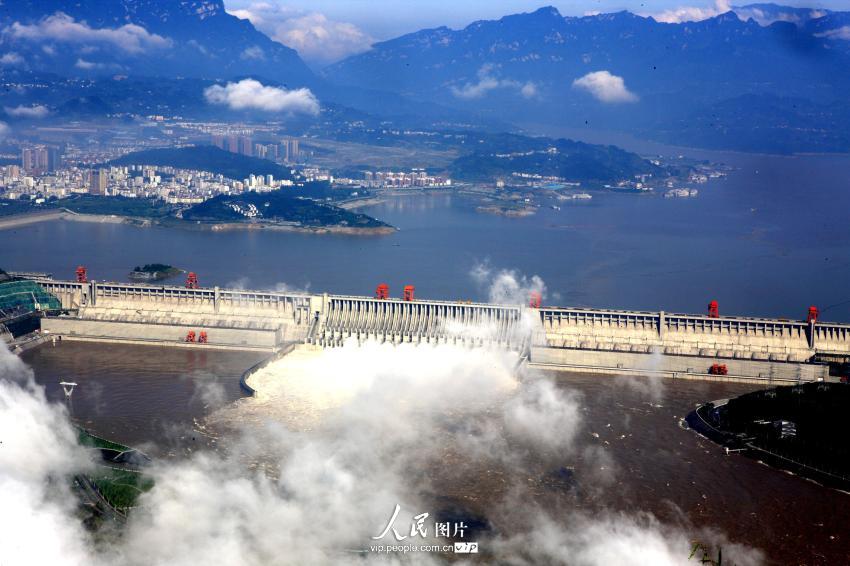 太空中肉眼可见哪些人造建筑？中国三峡大坝上榜